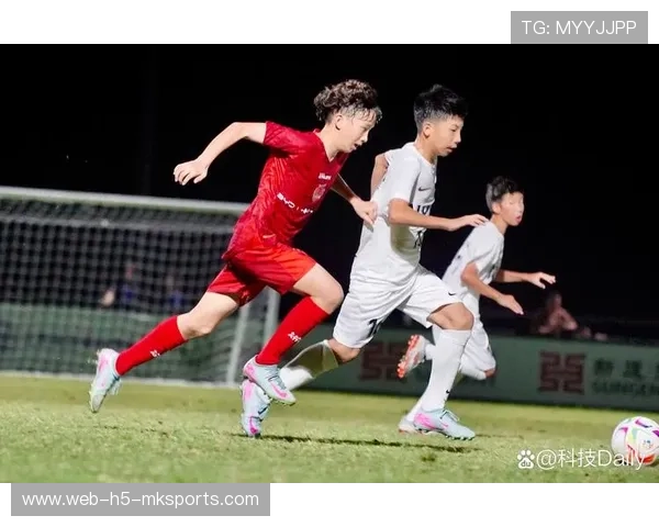 哥德堡引领青训新风潮:技术补习班助力未来足球明星崛起 哥德堡引领青训新风潮:技术补习班助力未来足球明星崛起